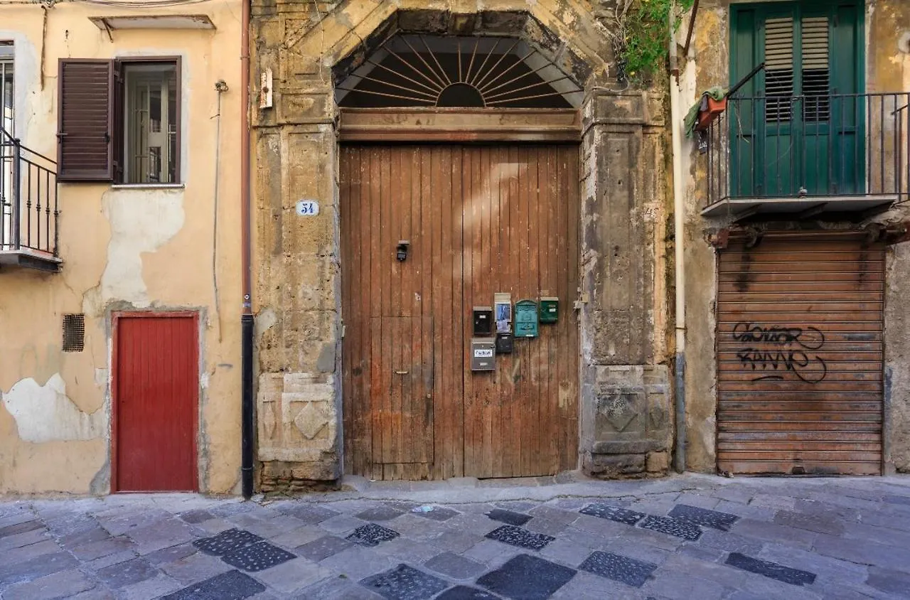 Ballaro Room Palermo Guest house